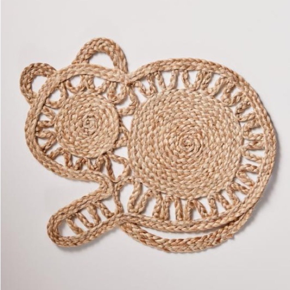 UO Natural Woven Straw Rattan Kitty Cat Trivet Heat Mat Protector